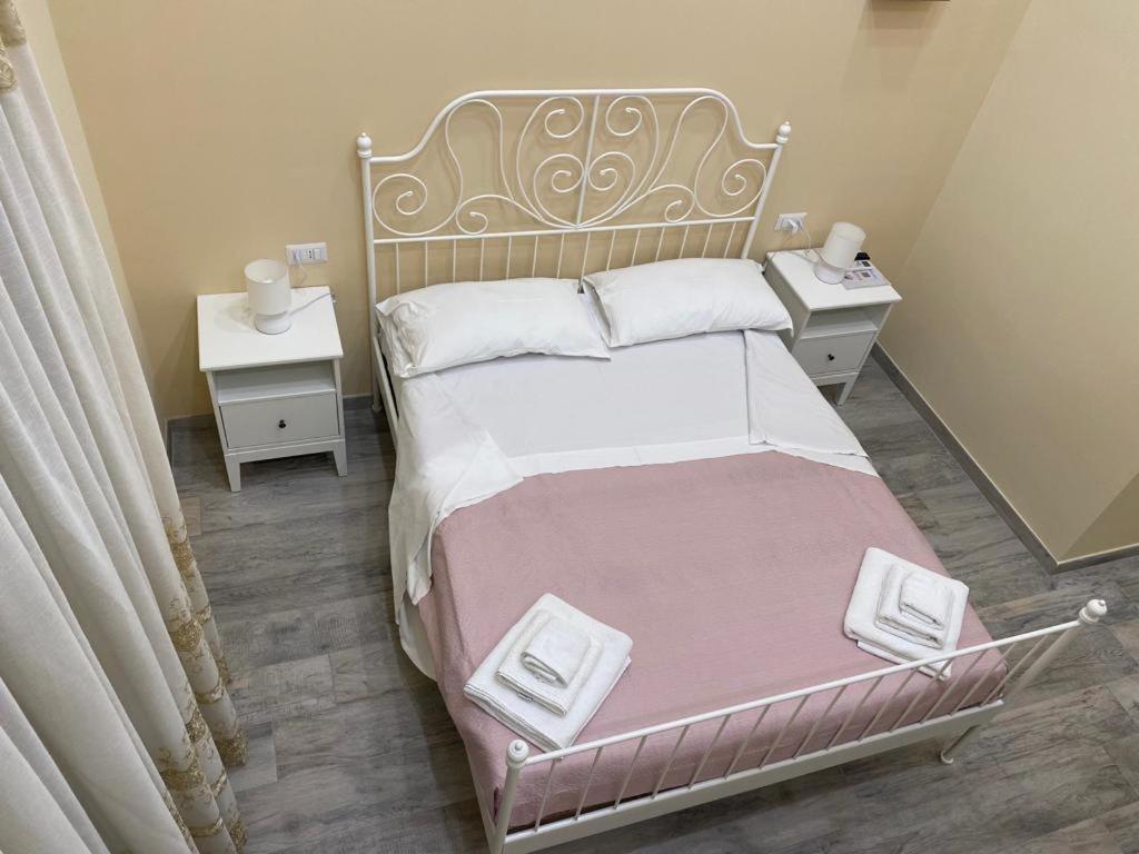 Elena House Apartment Napoli Bagian luar foto