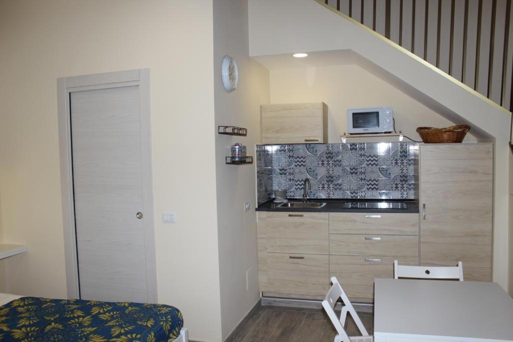 Elena House Apartment Napoli Bagian luar foto
