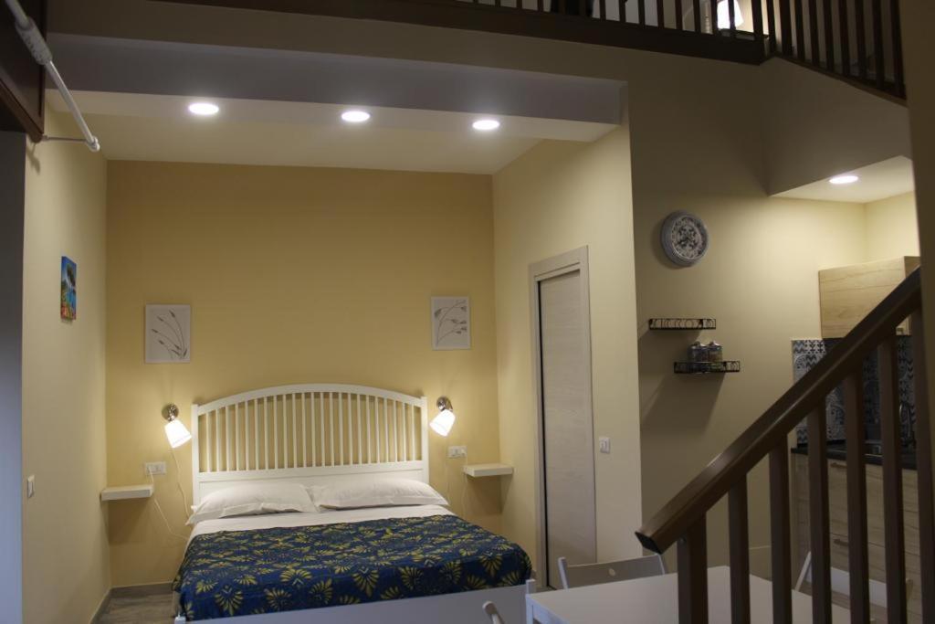 Elena House Apartment Napoli Bagian luar foto